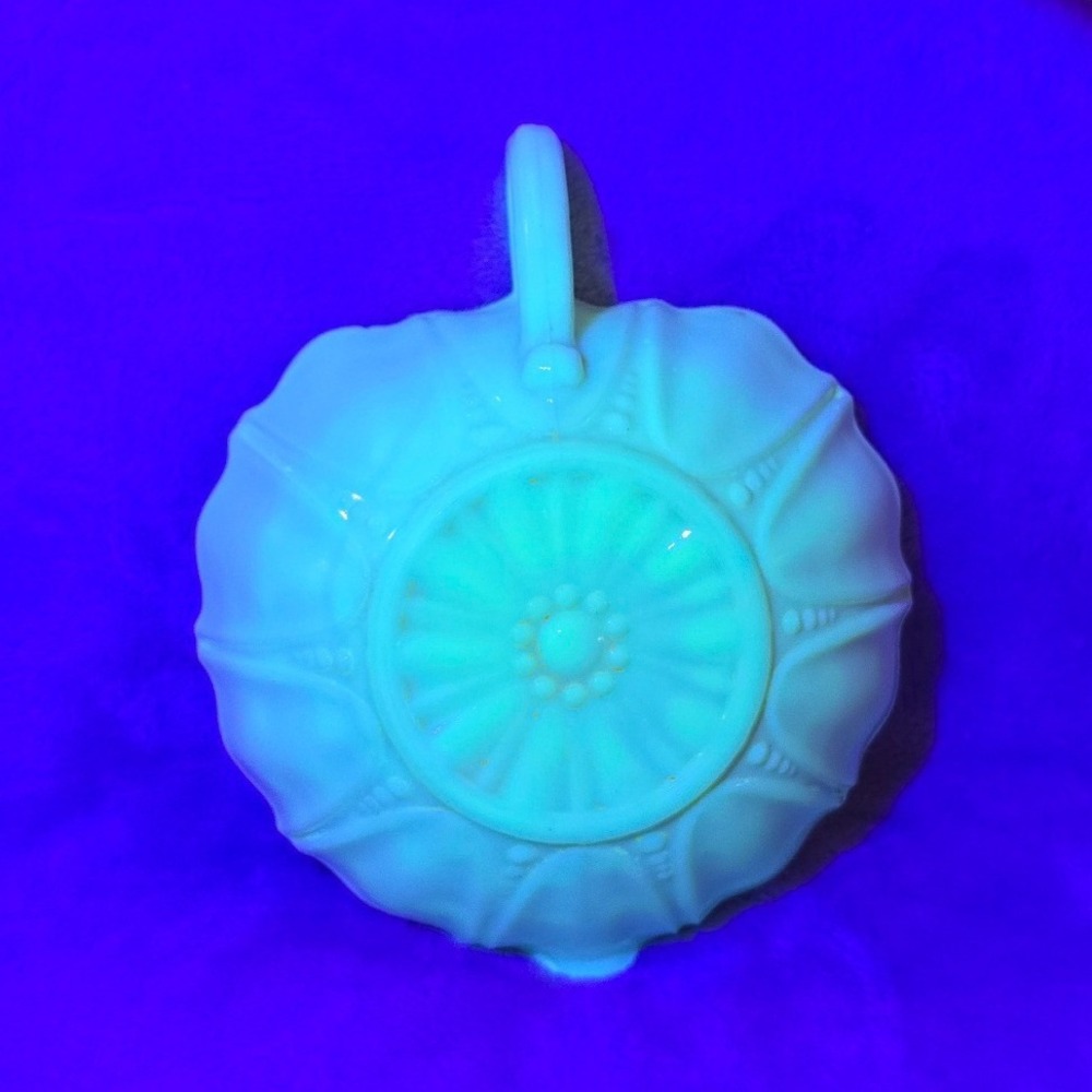 Anchor Hocking Fired on Mint Green Vitrock Scalloped Rim Art Deco Nut Bowl 6.25"